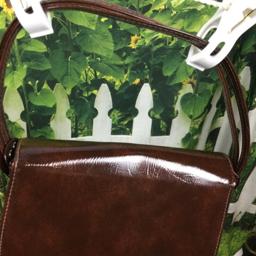 Vintage Brown Patent Handbag - Picture 10 of 11